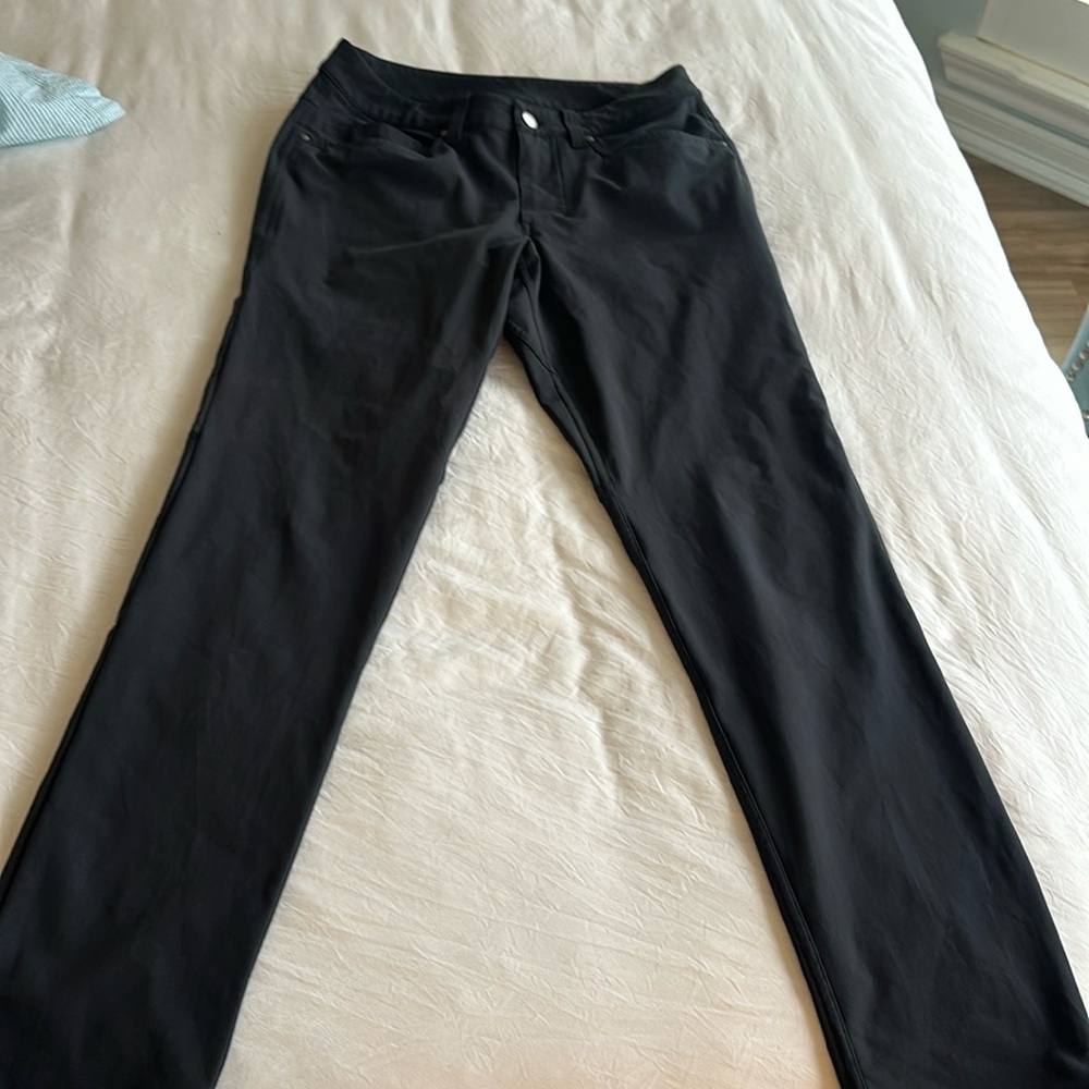 Men’s LuLulemon Dress Pants Classic Fit Black
